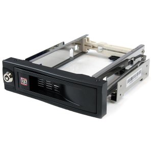 StarTech.com Rack portatile trayless funzione hot-swap da 5,25" per dischi rigidi da 3,5" - 13,3 cm (5.25") - Pannello incassato - 3.5" - SATA - Seriale ATA II - Serial ATA III - Attività - Potenza - Nero