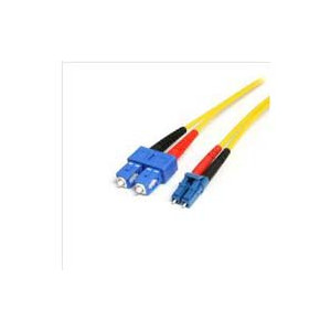 StarTech.com 4m Fiber Optic Cable - Single-Mode Duplex 9/125 - LSZH - LC/SC - OS1 - LC to SC Fiber Patch Cable (SMFIBLCSC4)