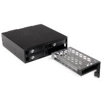 StarTech.com 4x Festplatten Wechselrahmen für 2,5 Zoll SATA / SAS Laufwerke - Mobile Rack Backplane für SATA II und III - Speichergehäuse - 4 Schächte (SATA-600 / SAS-2)